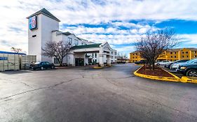 Motel 6 Harvey Il